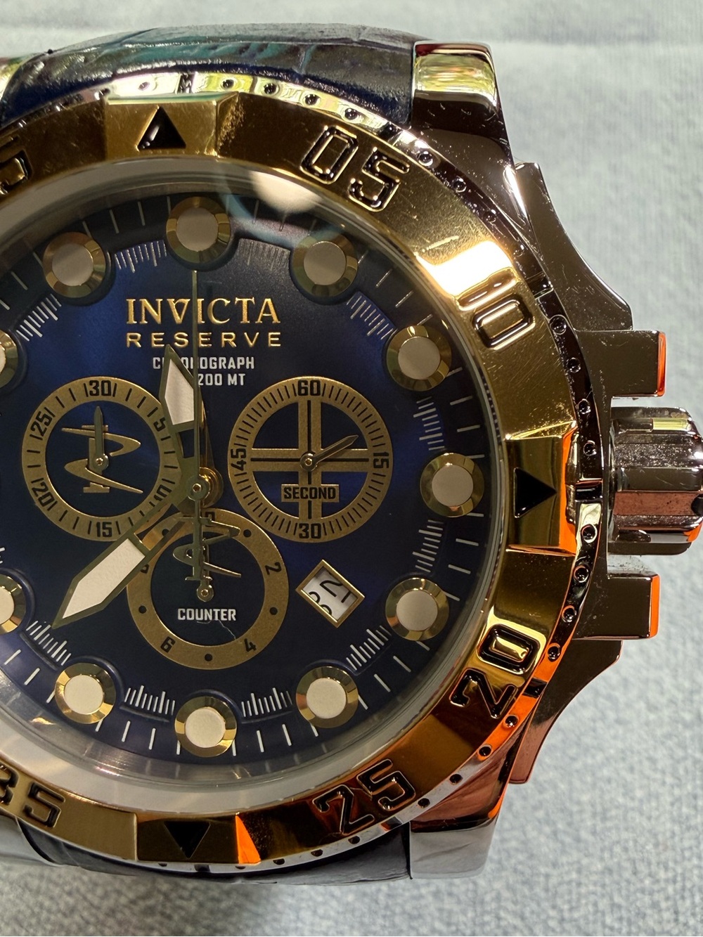 Invicta Excursion 28529 - Picture 2 of 13
